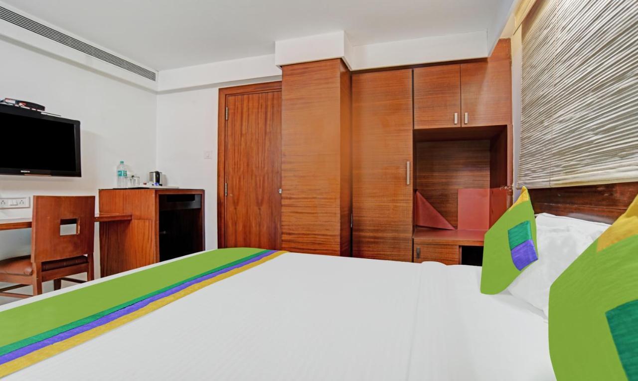 Treebo Cherry Tree Indore Exterior foto